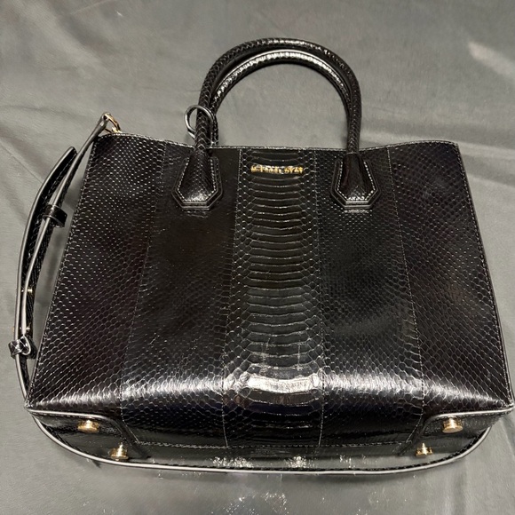 NWT Michael Kors Mercer Black Snakeskin Large Convertible Tote Suede Lining